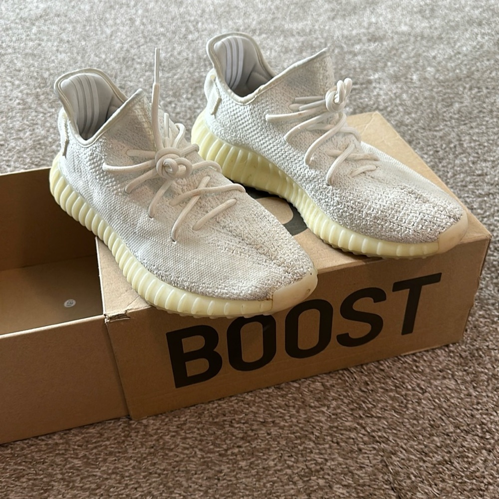Yeezys boosts 350